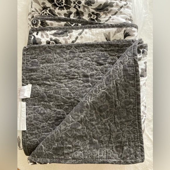 Sonoma Goods For Life® Reversible Printed Quilt - Picture 3 of 8